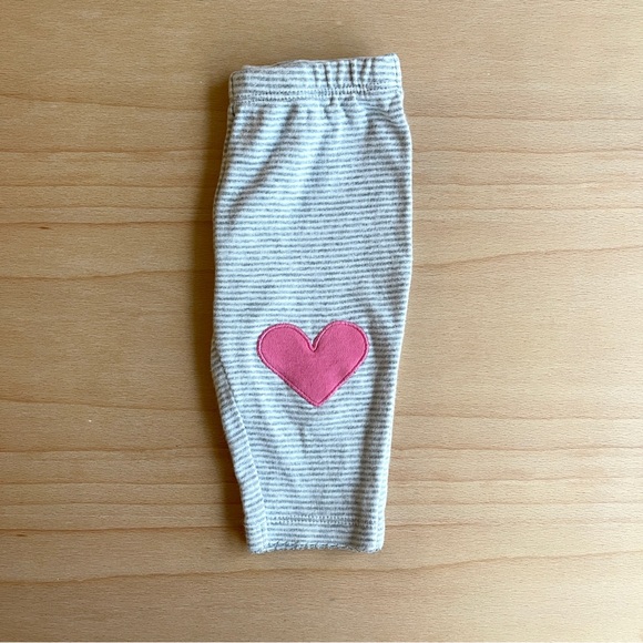 🍏4/$10🍏 Carter’s Striped Baby Pants with Heart Patches - Picture 6 of 7
